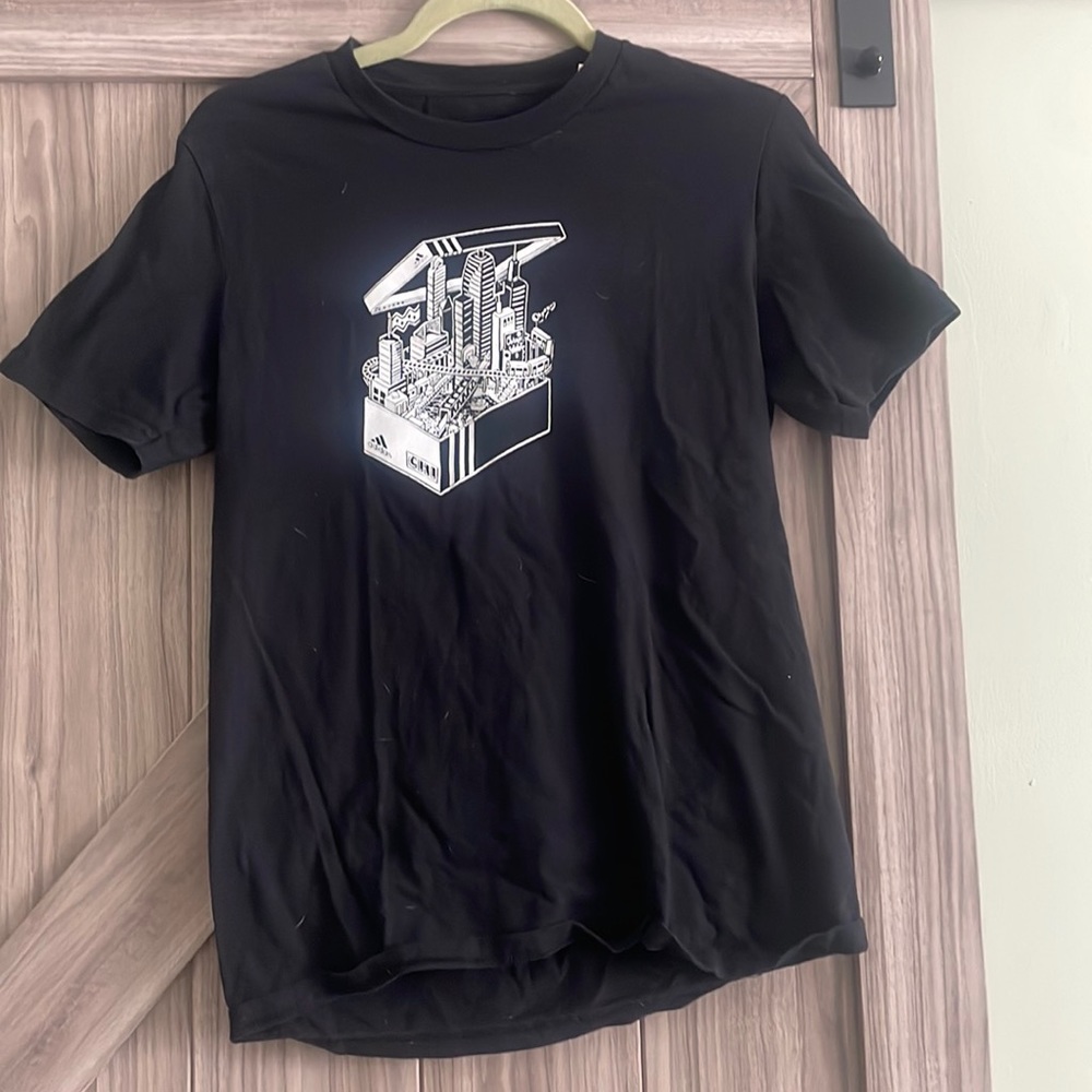 Adidas Chicago shirt